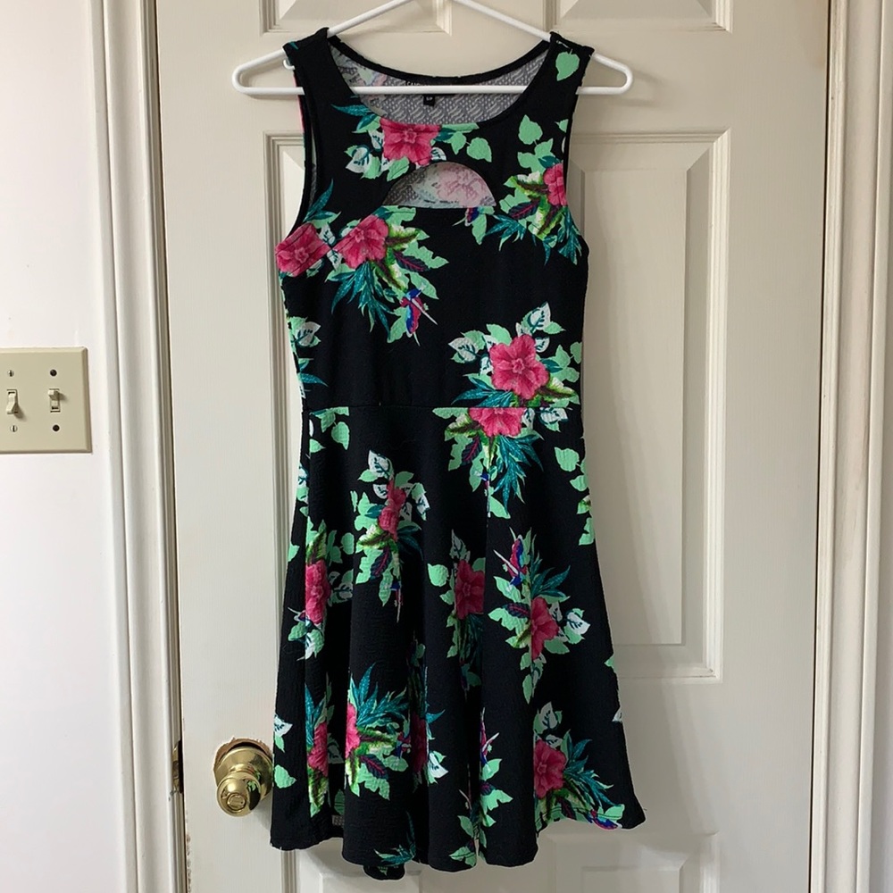 🌷3 for$25🌷Candy Couture, US S, Black Pink & Green Floral Sleeveless Dress